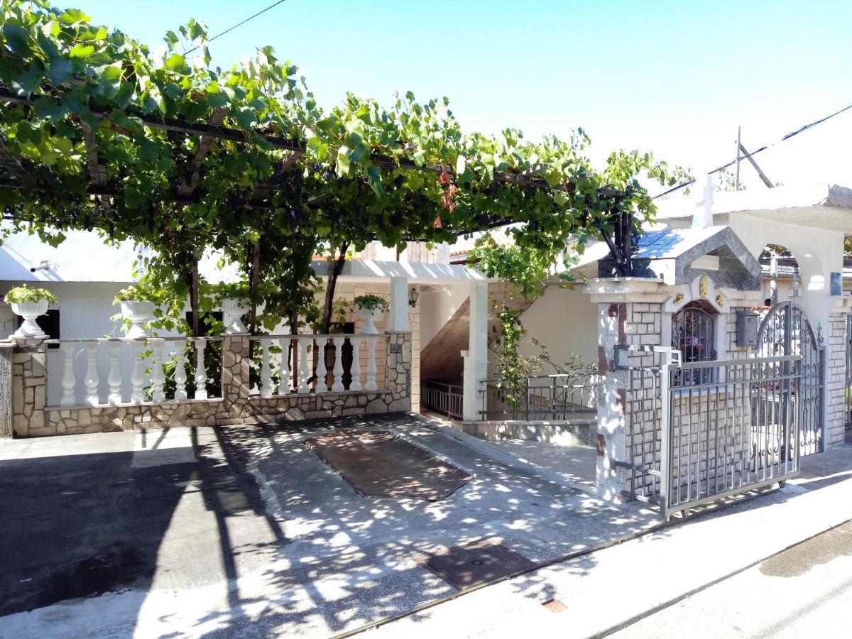 Apartments Flora Crikvenica Ngoại thất bức ảnh